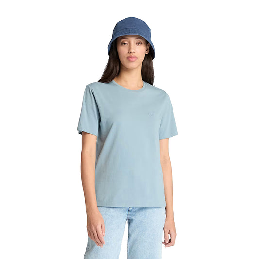 T-shirt Dunstan da Donna in celeste modella frontale