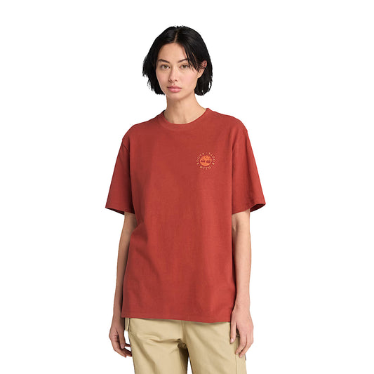 T-shirt Unisex Grafica Boot Lab sul Retro Effetto Lavato Rosso modella frontale