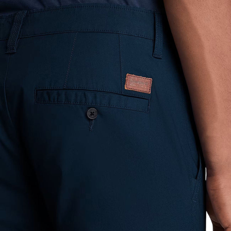 Pantaloni Chino Uomo Claremont Blu scuro dettaglio