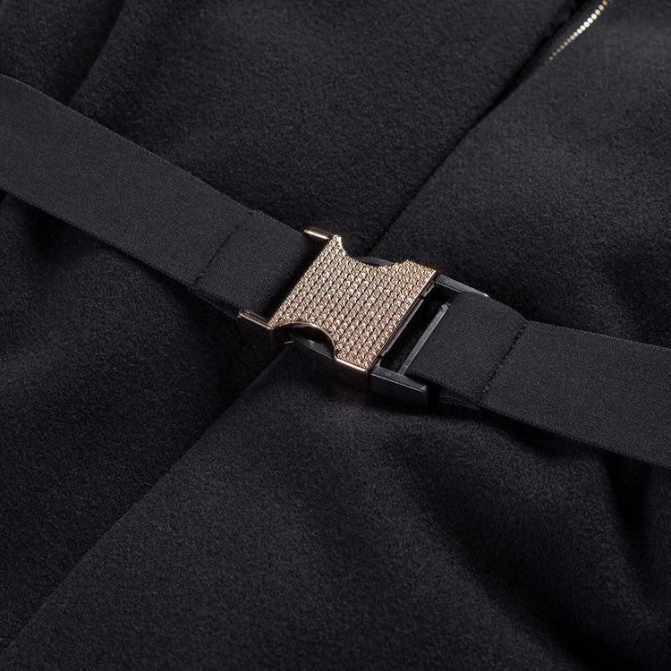 Cappotto lungo Dnna isolante Nero dettaglio fibbia in vita