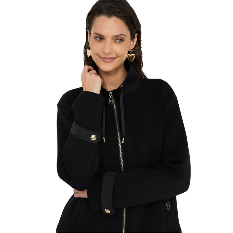 Giacca Donna in scuba e nylon Nero modella frontale ravvicinata