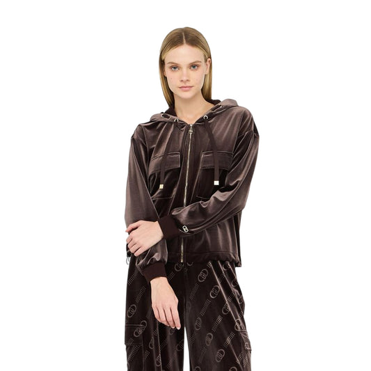Felpa Donna in ciniglia con cappuccio Marrone modella frontale