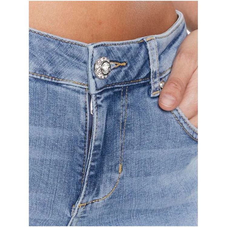 Slim women's jeans with jewel button