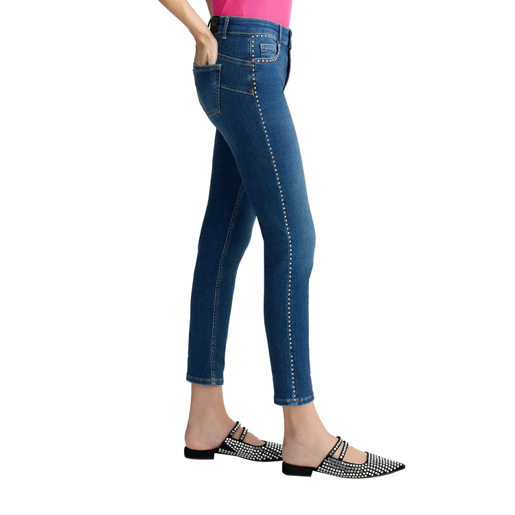 Jeans Skinny Donna con borchie applicate modella laterale
