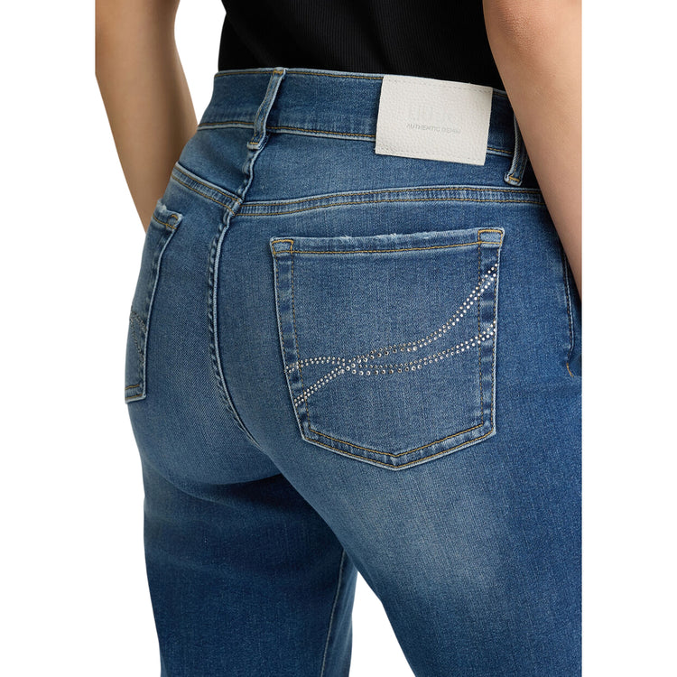 Jeans Donna a zampa blu scuro con strass retro dettaglio retro ravvicinato