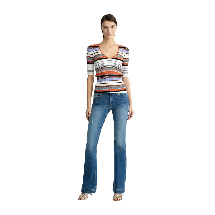 Jeans Donna a zampa blu con strass modella frontale intera
