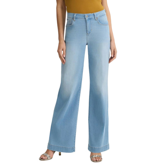 Jeans flare Donna con logo in metallo sul retro