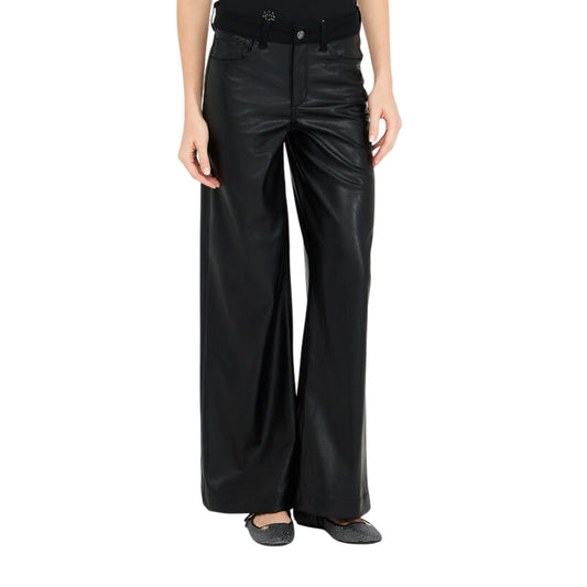 Pantaloni Donna Flare in tessuto spalmato nero modella frontale