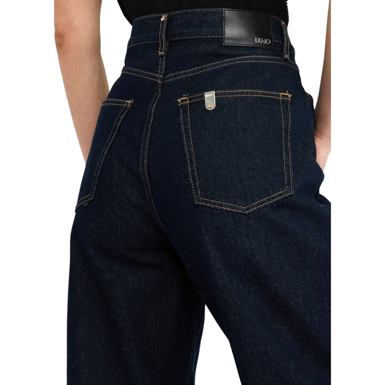 Jeans Donna cropped a vita alta carrot fit dettaglio retro ravvicinato