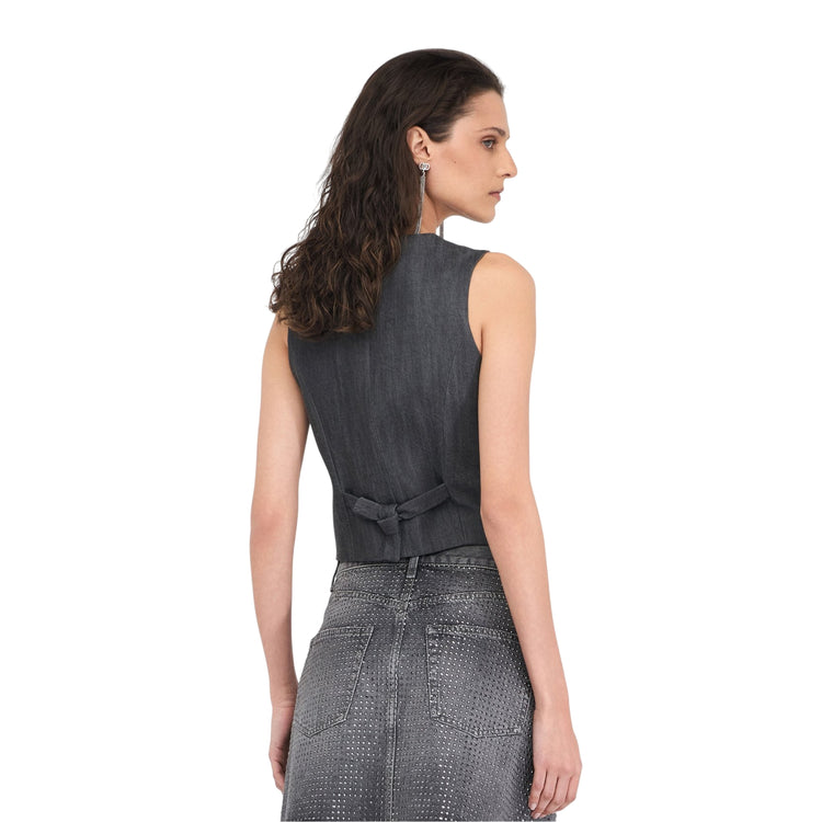 Acquista subito il Gilet donna con scollo a V, cinturino sul retro e tasche a filetto firmato Liu Jo, su Martini 900: vieni a scoprire tutta la collezione sul nostro sito