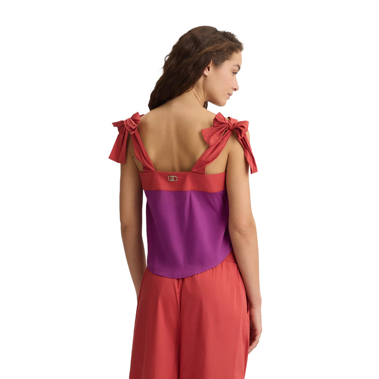 Top Donna in cotone con fiocchetti modella retro