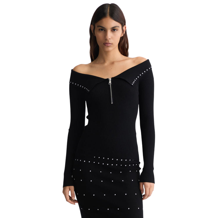 Maglia nera da donna con zip e borchie modella frontale