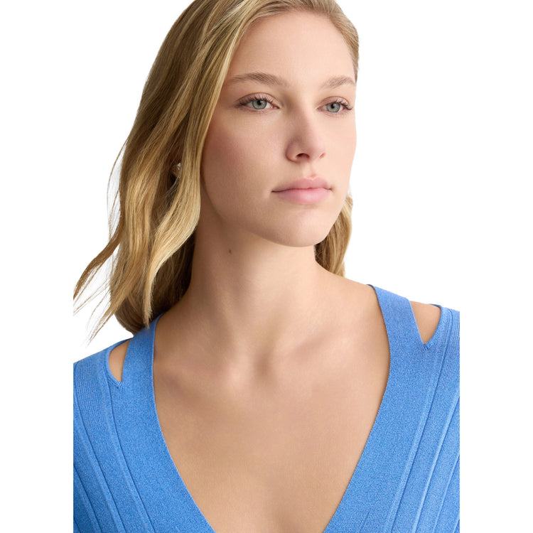 Maglia Donna lavorazione plissé Blu modella frontale ravvicinata