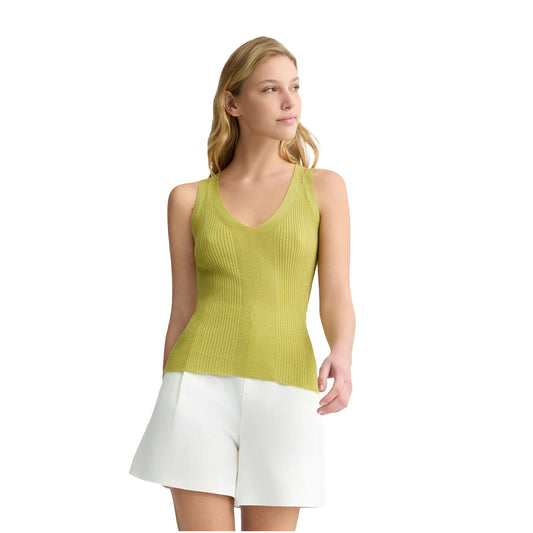 Top Donna in maglia a coste Verde chiaro modella frontale