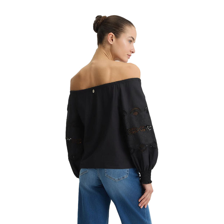 Blusa donna in cotone nero con ricami modella retro