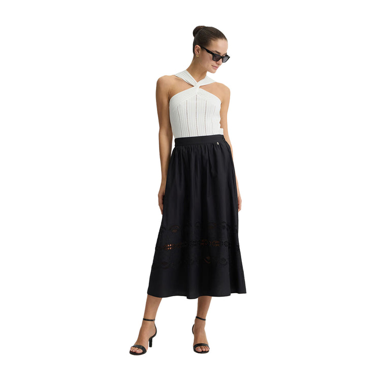 Gonna lunga da donna in cotone nero con ricami modella frontale