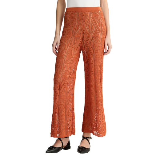 Pantaloni Donna in maglia crochet Arancione modella frontale