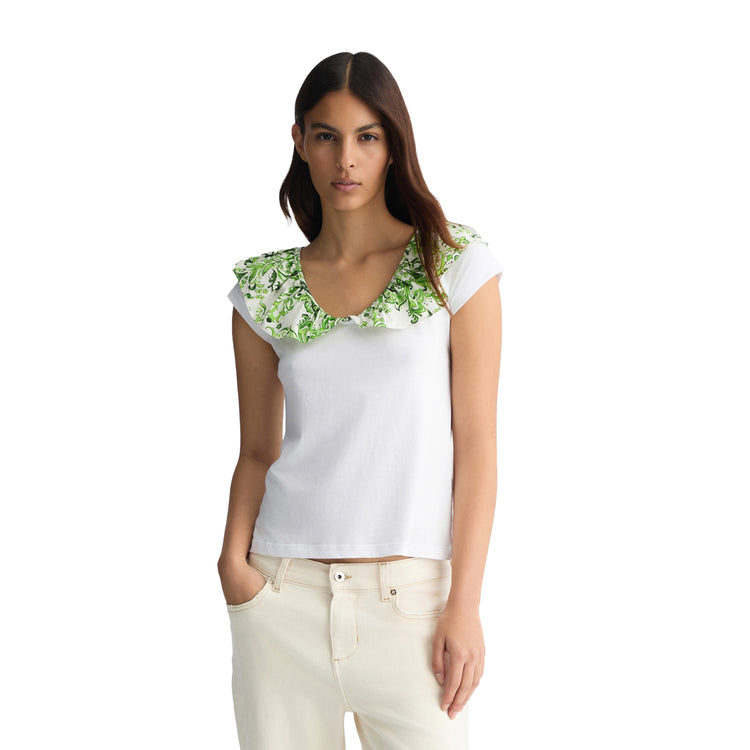 T-shirt Donna con rouches floreale verde modella frontale