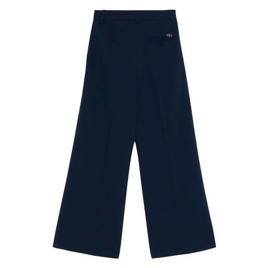 Pantaloni da donna con taglio svasato e piega raffinata