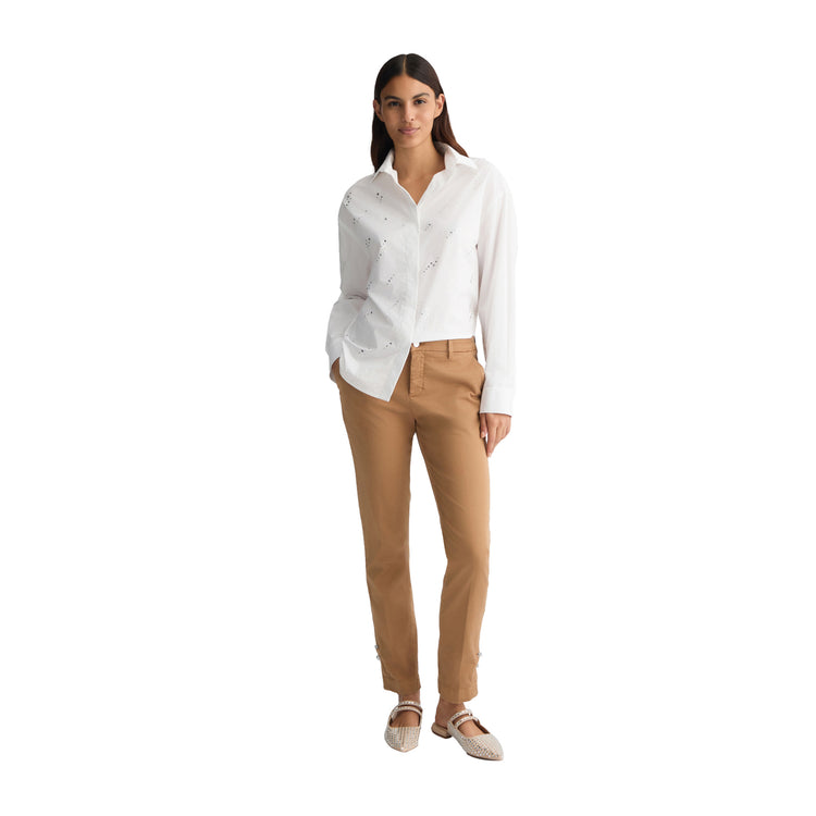 Pantaloni Donna Chino Beige modella intera frontale