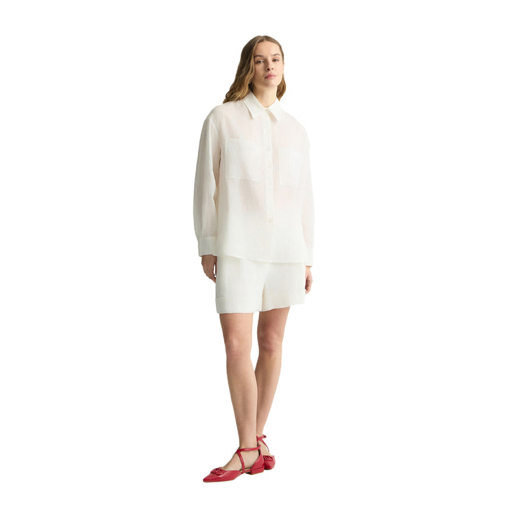 Shorts Donna in ramiè Bianco modella intera frontale