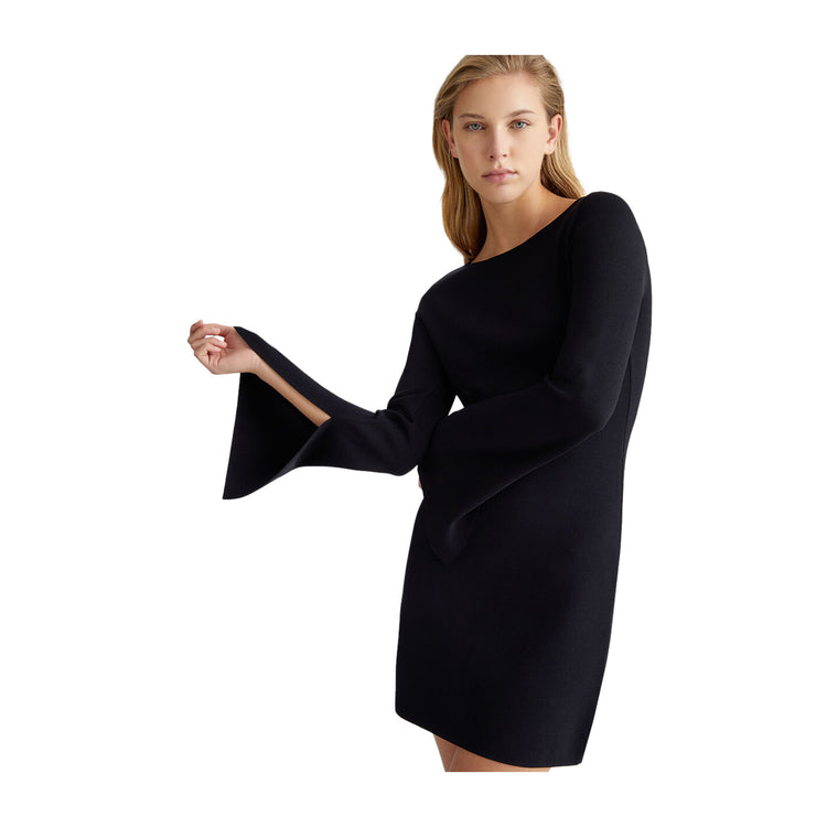 Abito Donna in Maglia Nero modella