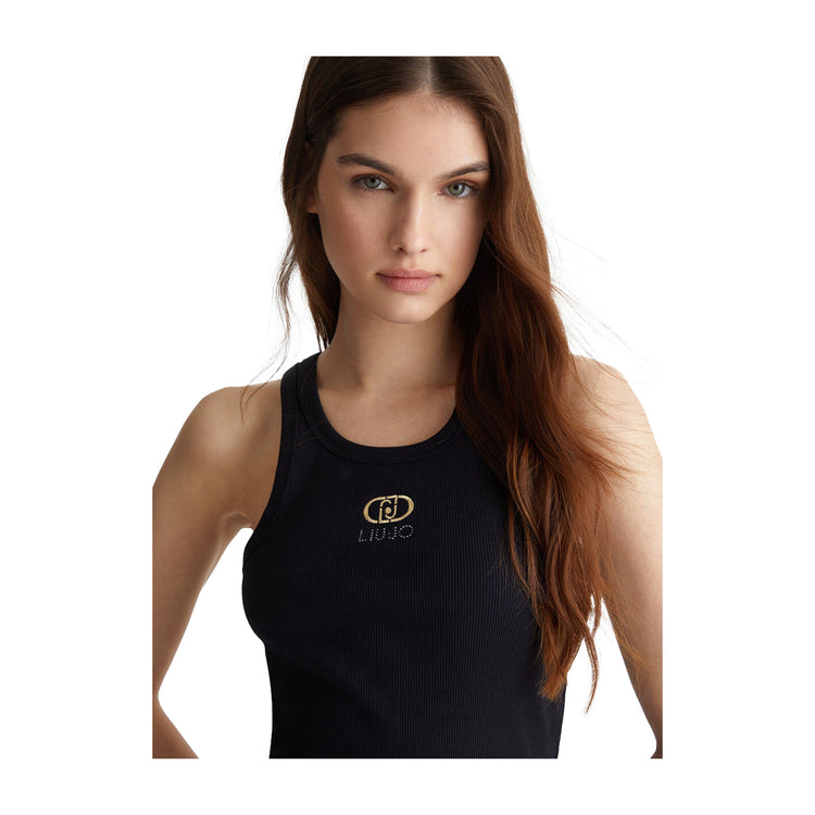 Top Donna a costine con logo Nero modella ravvicinata