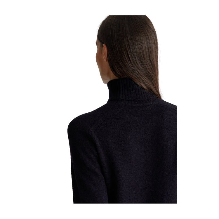 Dolcevita Donna misto lana con logo Nero modella retro ravvicinata