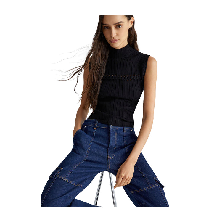 Top Donna in maglia con motivo treccia nero modella