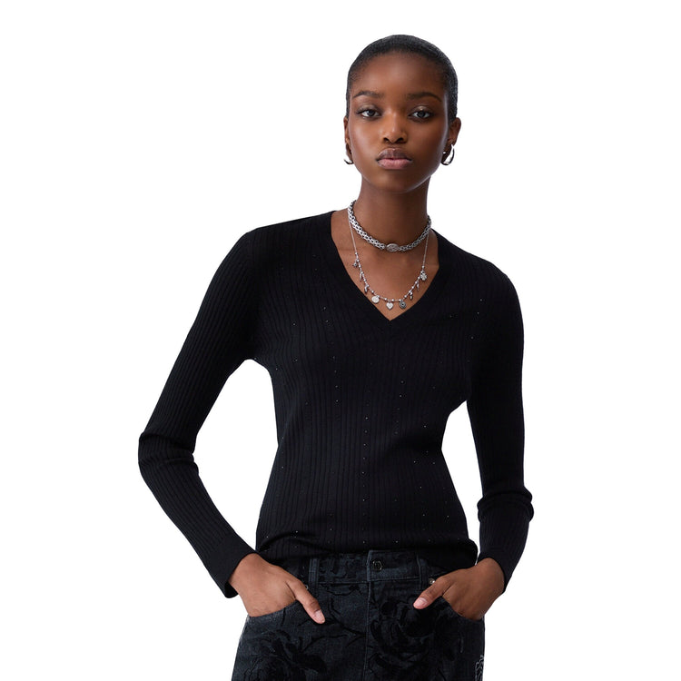 Maglia Donna in lana nera con scollo V modella frontale