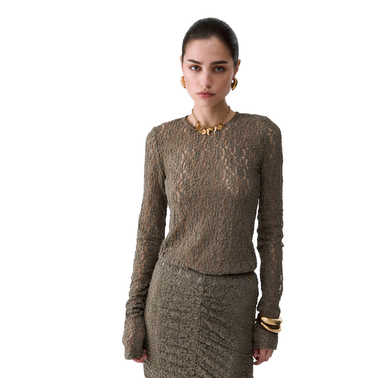 Top Donna in pizzo verde modella frontale