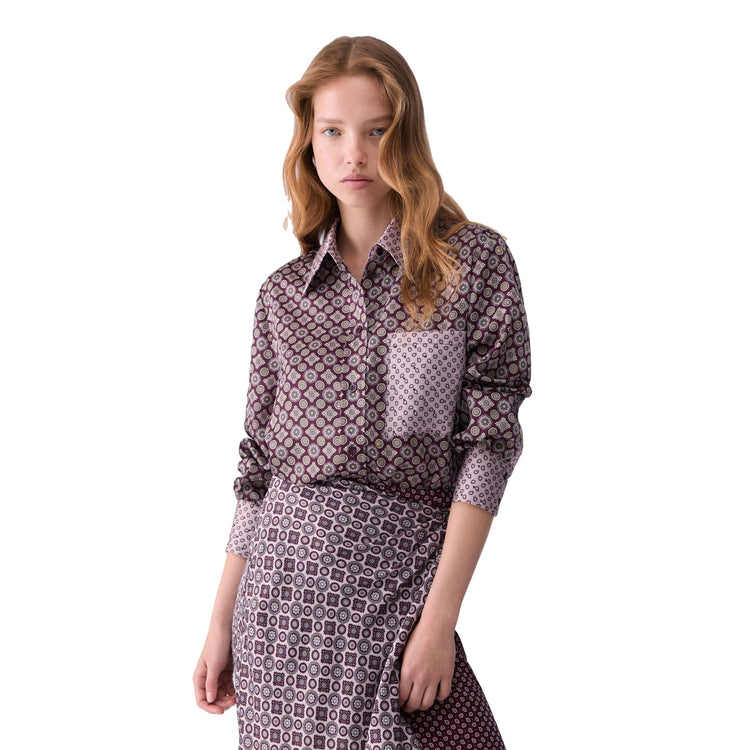 Camicia Donna in twill stampato modella frontale