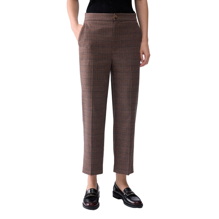 Pantalone Donna a sigaretta con inserto elastico modella frontale