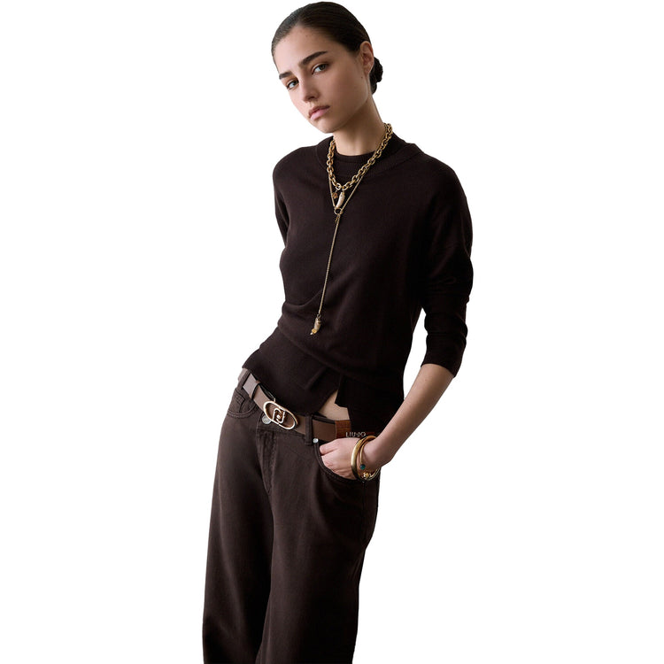 Maglia girocollo Donna Marrone modella