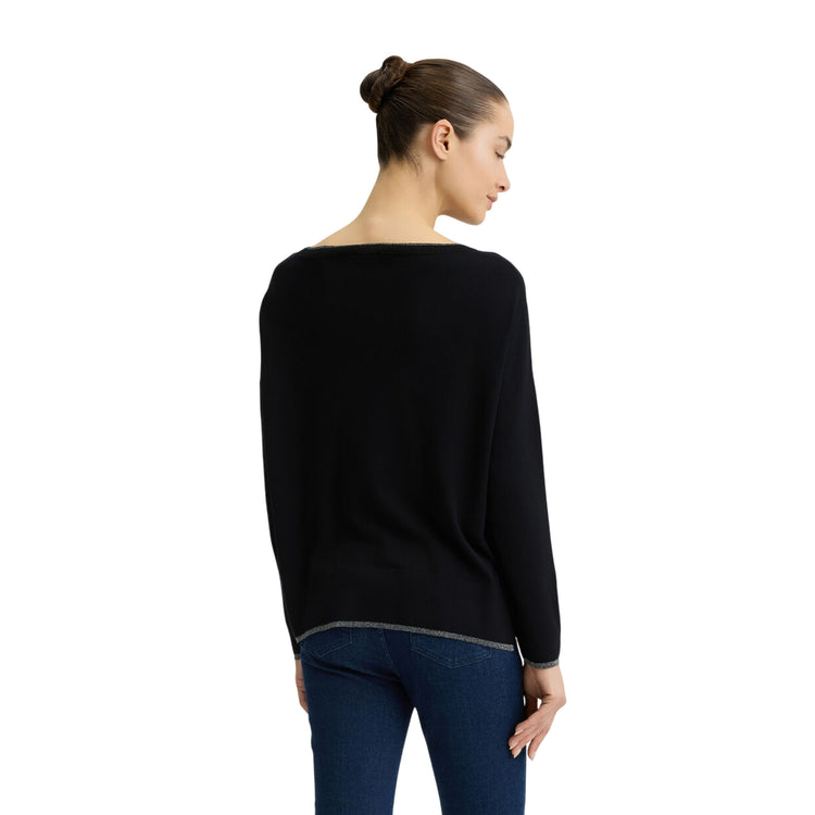 Maglia Nera in lurex con scollo a barca modella retro