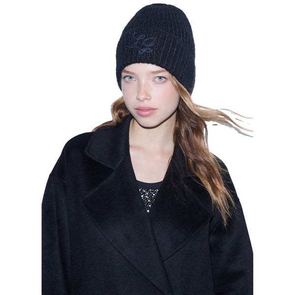 Cappello in maglia Donna con logo ricamato Nero su modella
