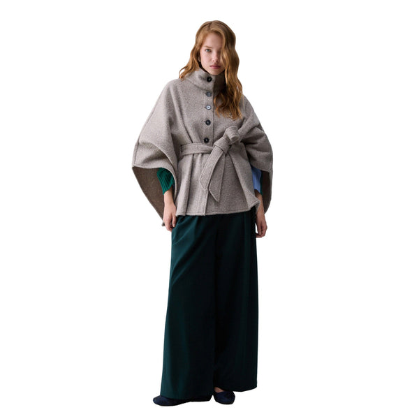 Poncho Donna con cintura in vita Grigio modella intera frontale