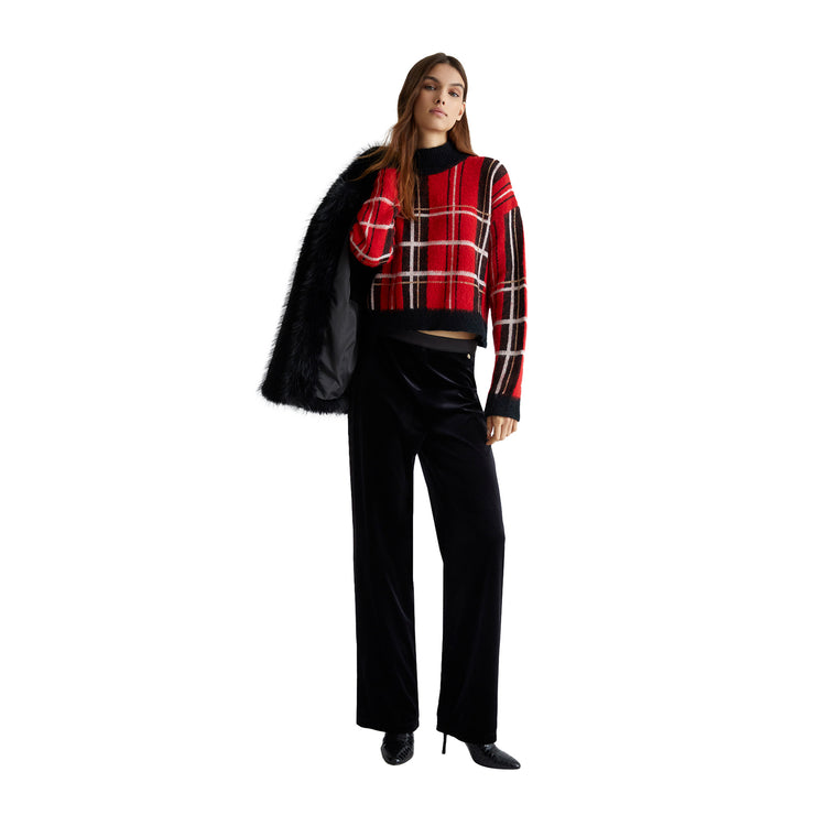 Look intero modella con Pullover in tartan rosso Liu Jo