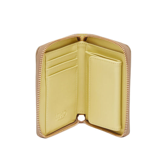 Portafoglio Donna Beige, effetto bottalato, con logo in metallo frontale e zip around