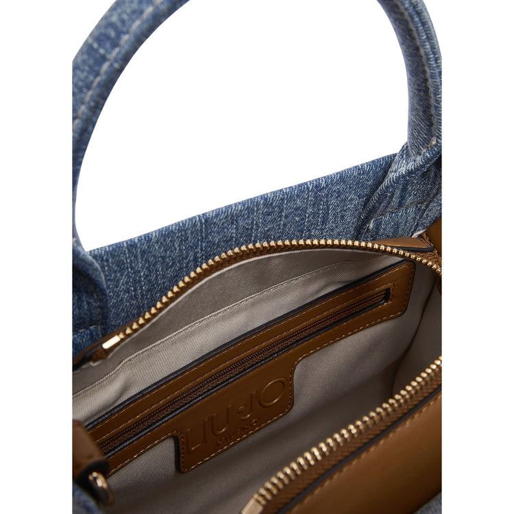 Borsa a mano in denim con charm