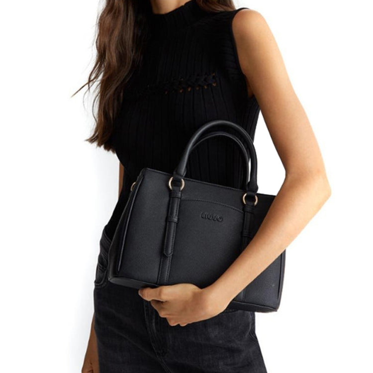 Borsa Donna a mano in tinta unita nera modella