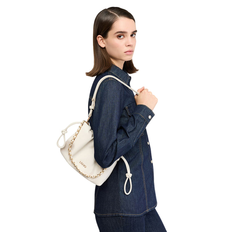 Borsa a spalla piccola Donna con catena Bianco su modella