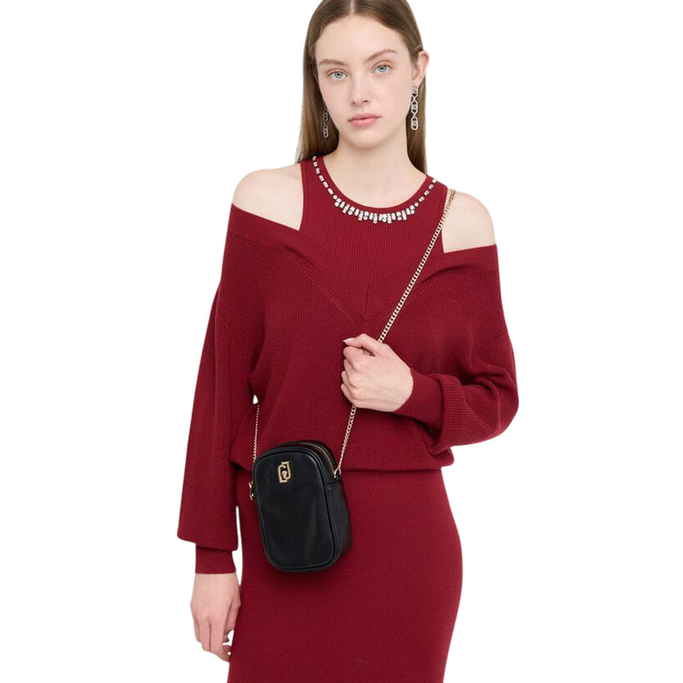 Portacellulare Donna con catena Nero su modella