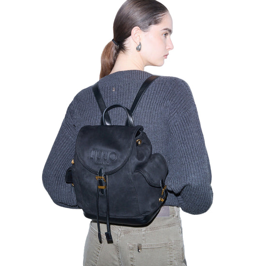 Zaino Donna in microfibra con logo sur ton su modella