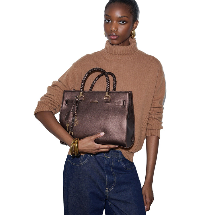 Borsa satchel Donna con manici intrecciati Marrone modella