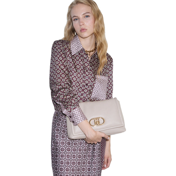 Borsa a spalla Donna LaPuffy Grande Panna modella