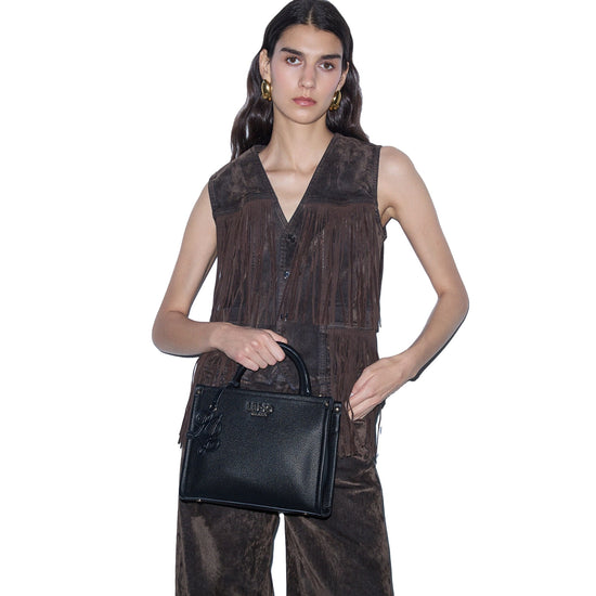 Borsa a mano piccola Donna con charm Nero modella