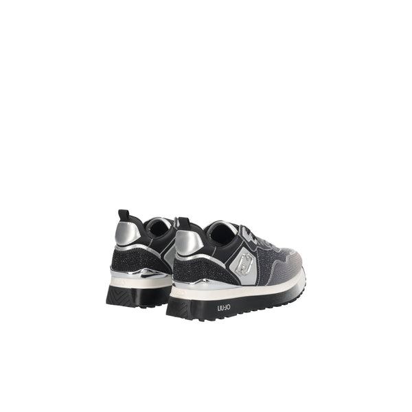 Acquista subito la Sneakers Donna,  con inserti effetto laminato, lacci piatti dégradé, e logo metallico applicato sul lato, firmate LiuJo su Martini 900: vieni a scoprire tutta la collezione sul nostro sito