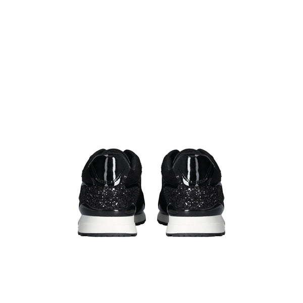 Acquista subito le Sneakers Donna, con inserti in suede e dettagli glossy in vernice, logo e  monogram applicato sul lato, firmate LiuJo su Martini 900: vieni a scoprire tutta la collezione sul nostro sito
