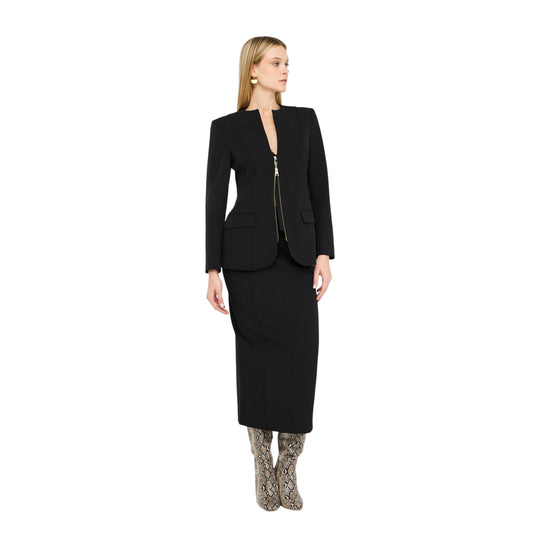 Blazer Donna con zip frontale Nero modella intera frontale